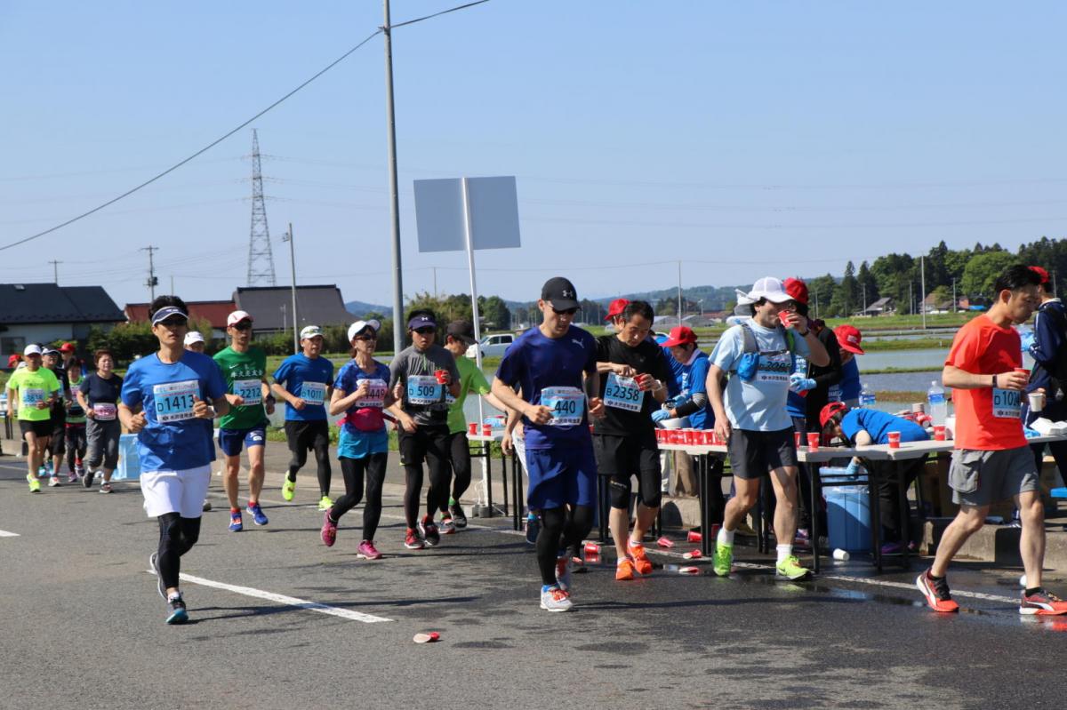 いわて奥州きらめきマラソン2018 フルマラソン5・37.5km給水/10km折り返し 2018/05/20