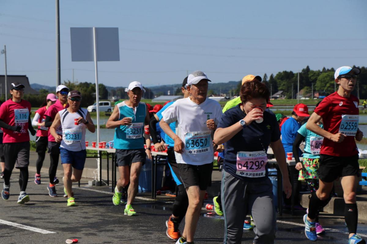 いわて奥州きらめきマラソン2018 フルマラソン5・37.5km給水/10km折り返し 2018/05/20