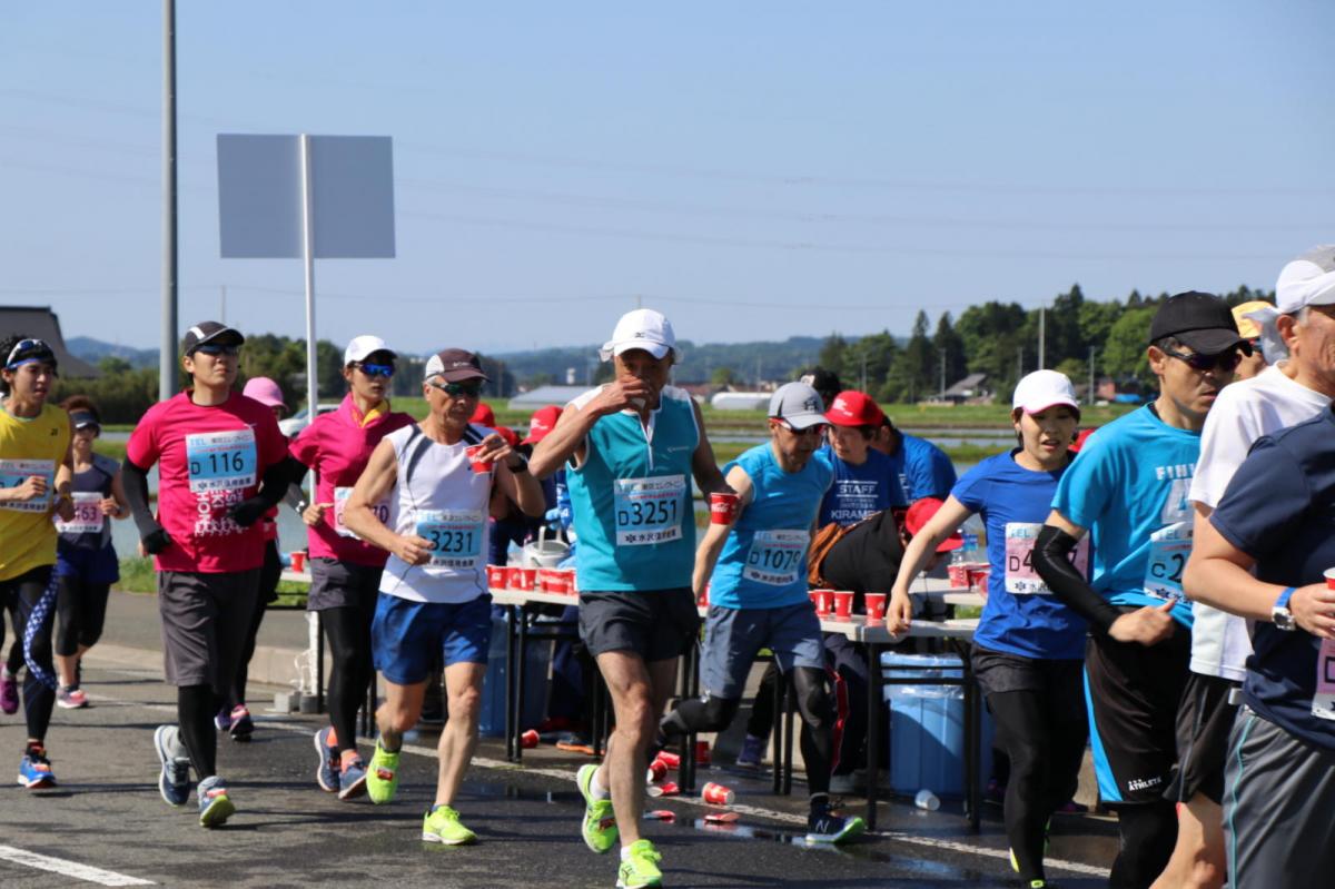 いわて奥州きらめきマラソン2018 フルマラソン5・37.5km給水/10km折り返し 2018/05/20