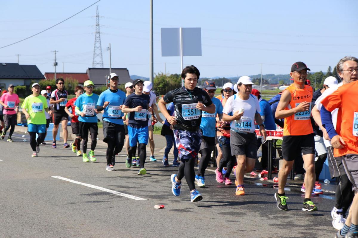 いわて奥州きらめきマラソン2018 フルマラソン5・37.5km給水/10km折り返し 2018/05/20