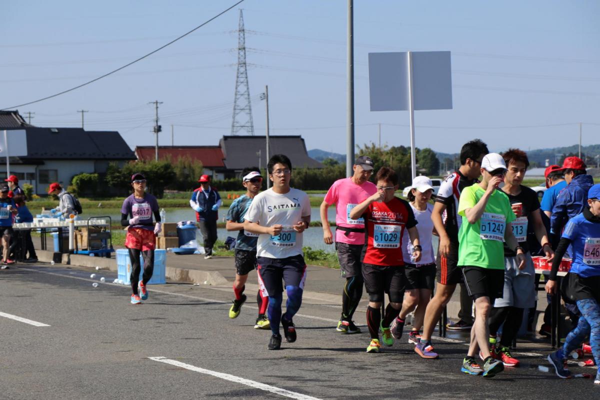 いわて奥州きらめきマラソン2018 フルマラソン5・37.5km給水/10km折り返し 2018/05/20