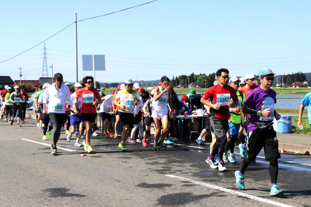 いわて奥州きらめきマラソン2018 フルマラソン5・37.5km給水/10km折り返し 2018/05/20