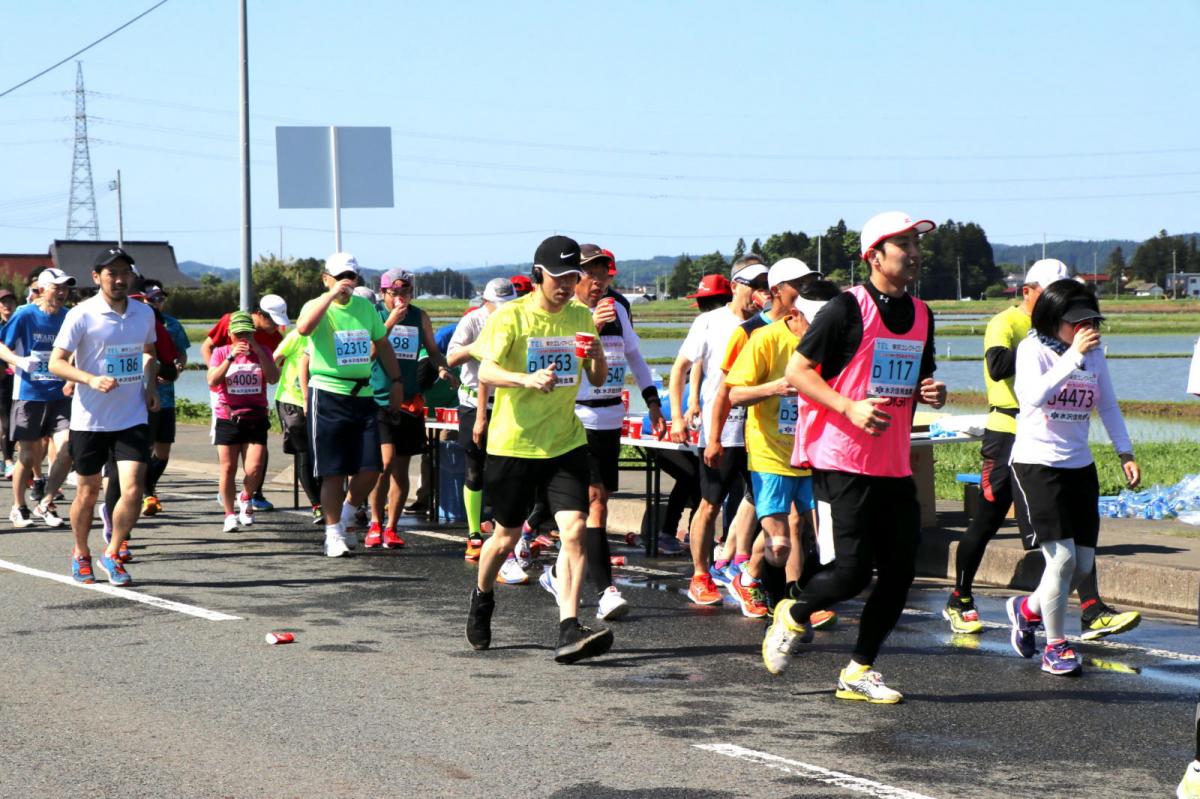 いわて奥州きらめきマラソン2018 フルマラソン5・37.5km給水/10km折り返し 2018/05/20