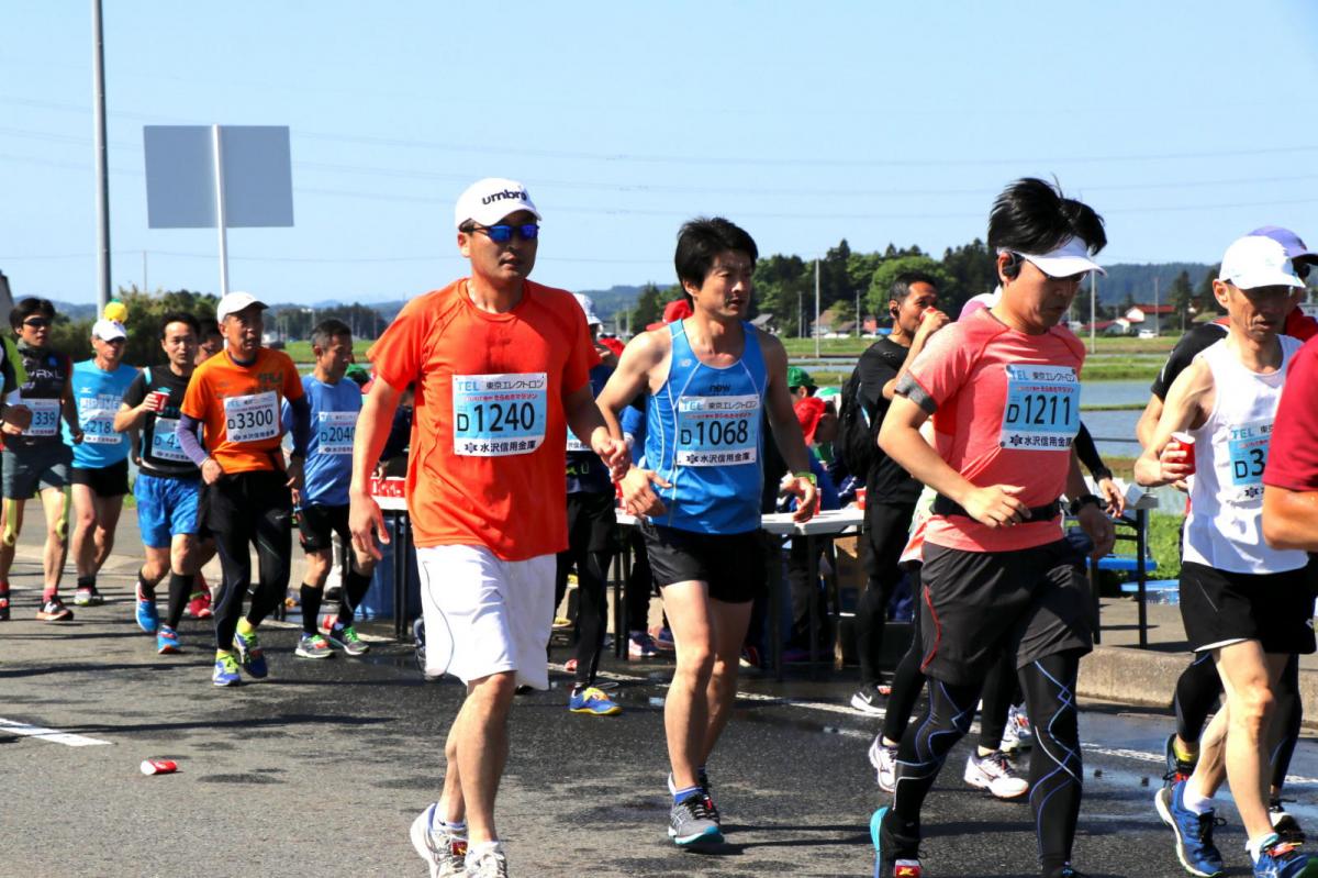 いわて奥州きらめきマラソン2018 フルマラソン5・37.5km給水/10km折り返し 2018/05/20
