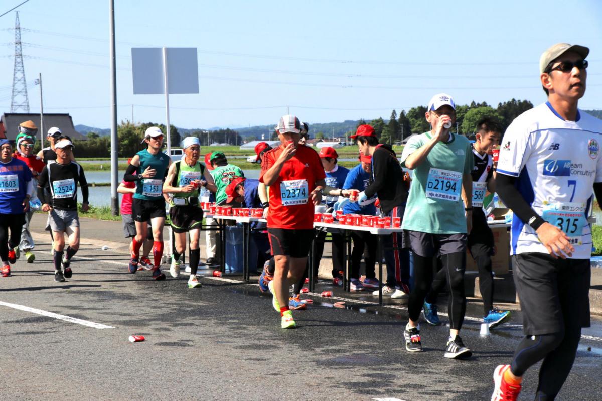 いわて奥州きらめきマラソン2018 フルマラソン5・37.5km給水/10km折り返し 2018/05/20
