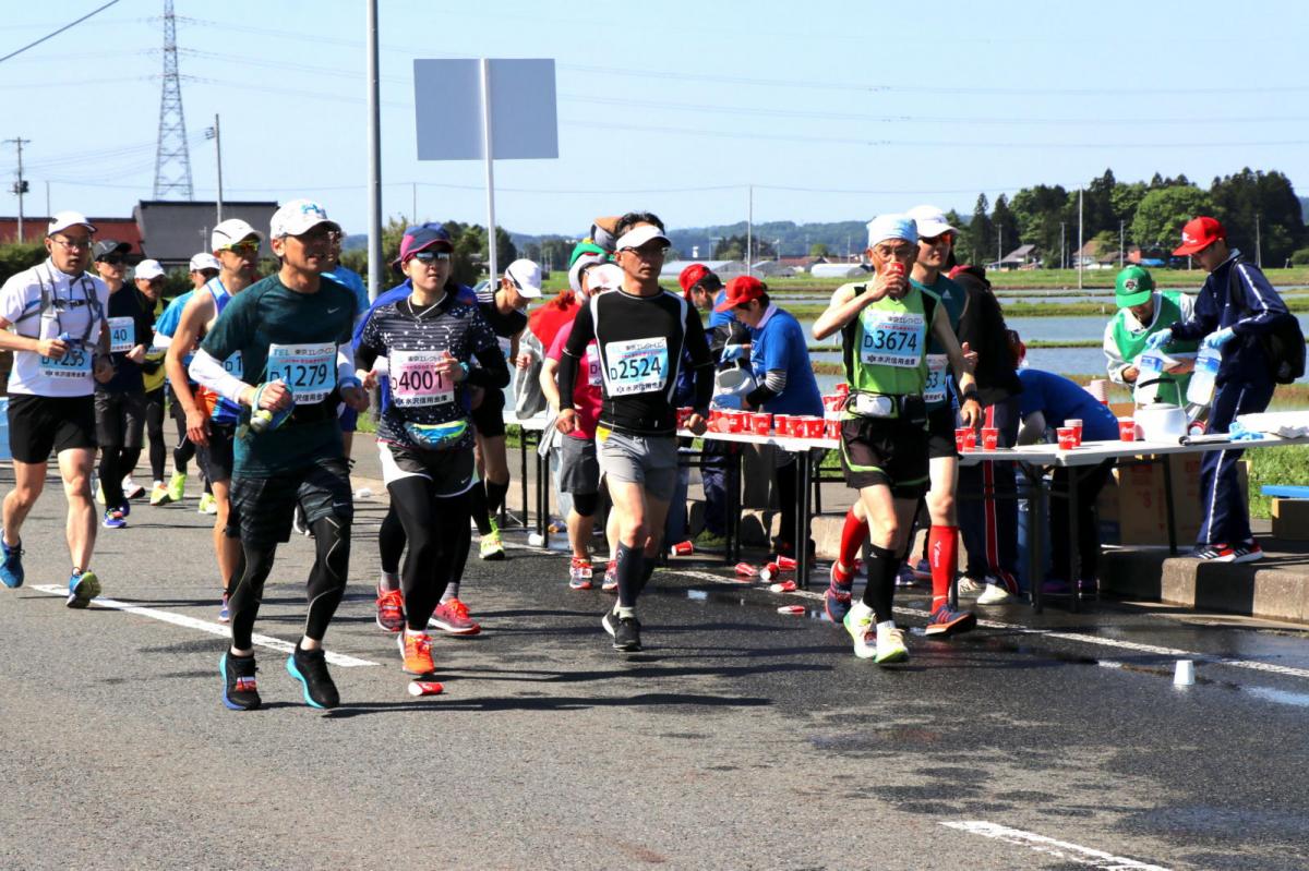 いわて奥州きらめきマラソン2018 フルマラソン5・37.5km給水/10km折り返し 2018/05/20