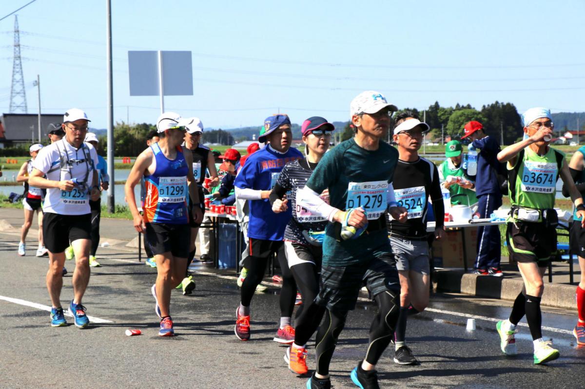いわて奥州きらめきマラソン2018 フルマラソン5・37.5km給水/10km折り返し 2018/05/20