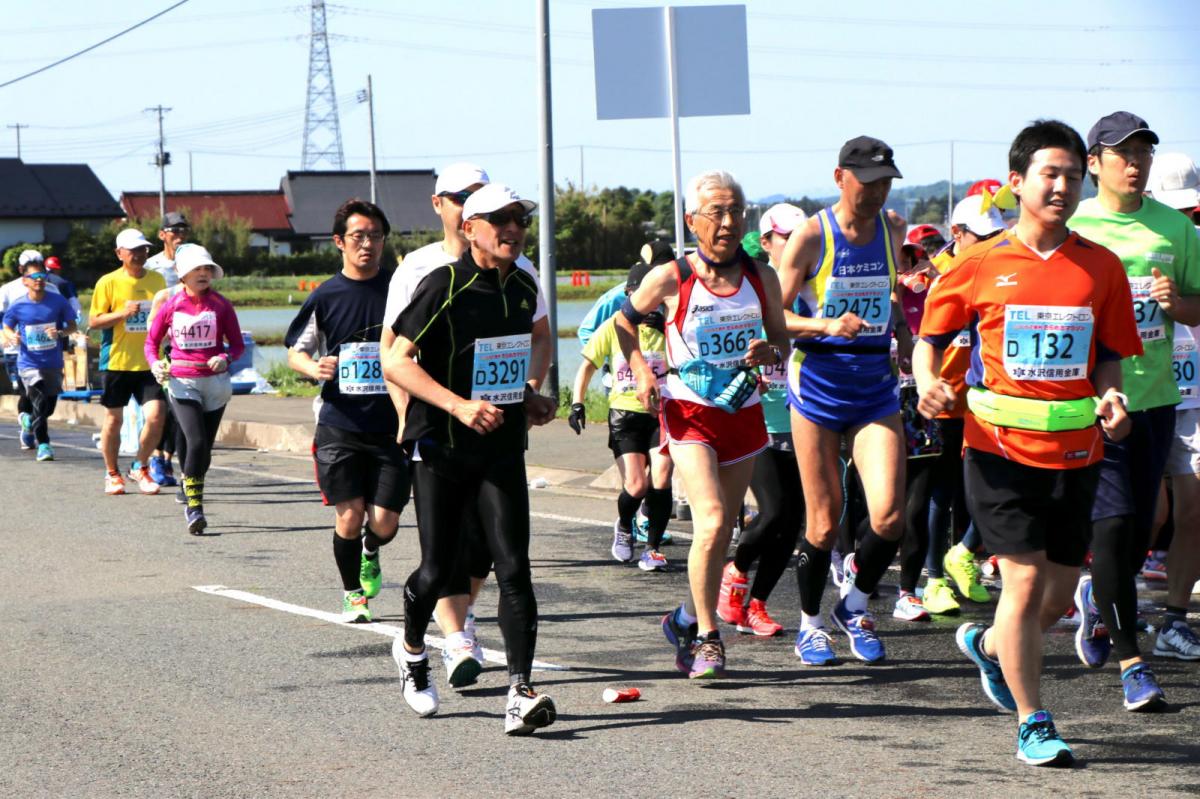 いわて奥州きらめきマラソン2018 フルマラソン5・37.5km給水/10km折り返し 2018/05/20