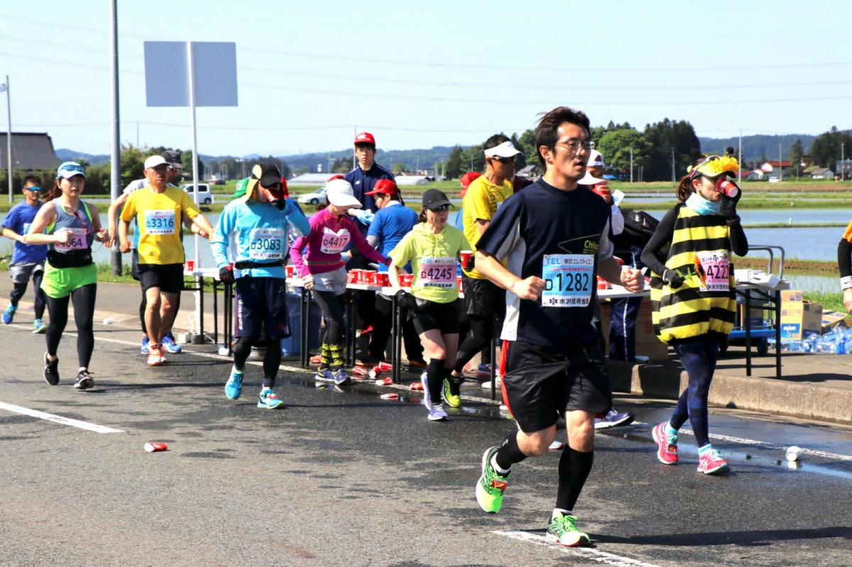 いわて奥州きらめきマラソン2018 フルマラソン5・37.5km給水/10km折り返し 2018/05/20