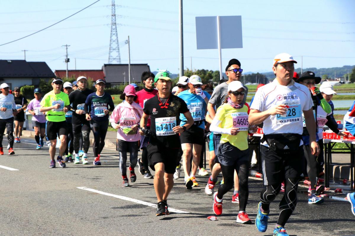 いわて奥州きらめきマラソン2018 フルマラソン5・37.5km給水/10km折り返し 2018/05/20