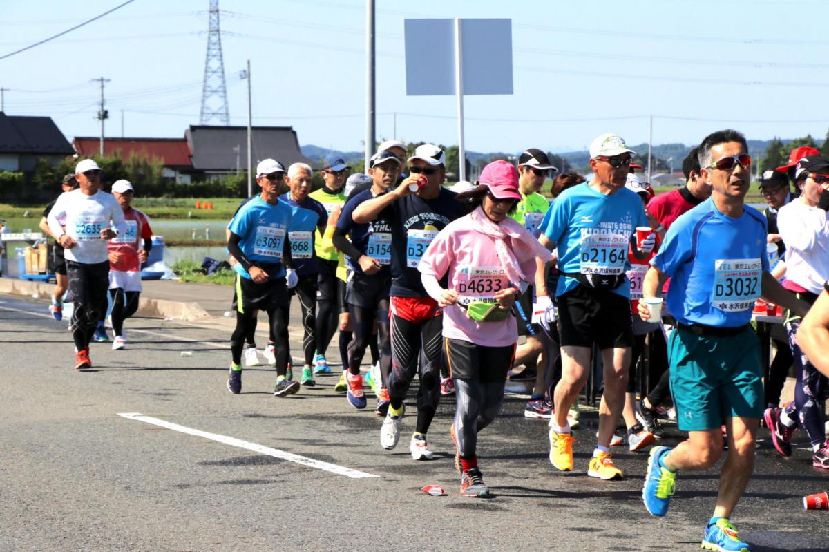 いわて奥州きらめきマラソン2018 フルマラソン5・37.5km給水/10km折り返し 2018/05/20