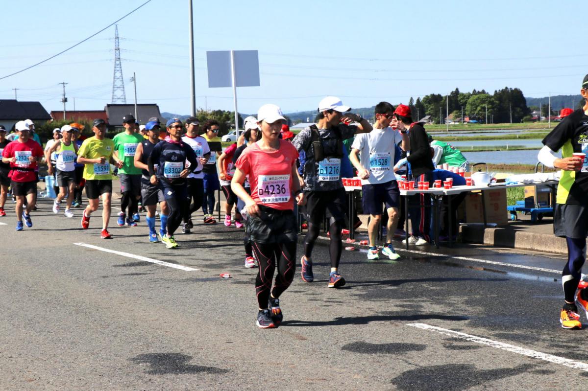 いわて奥州きらめきマラソン2018 フルマラソン5・37.5km給水/10km折り返し 2018/05/20