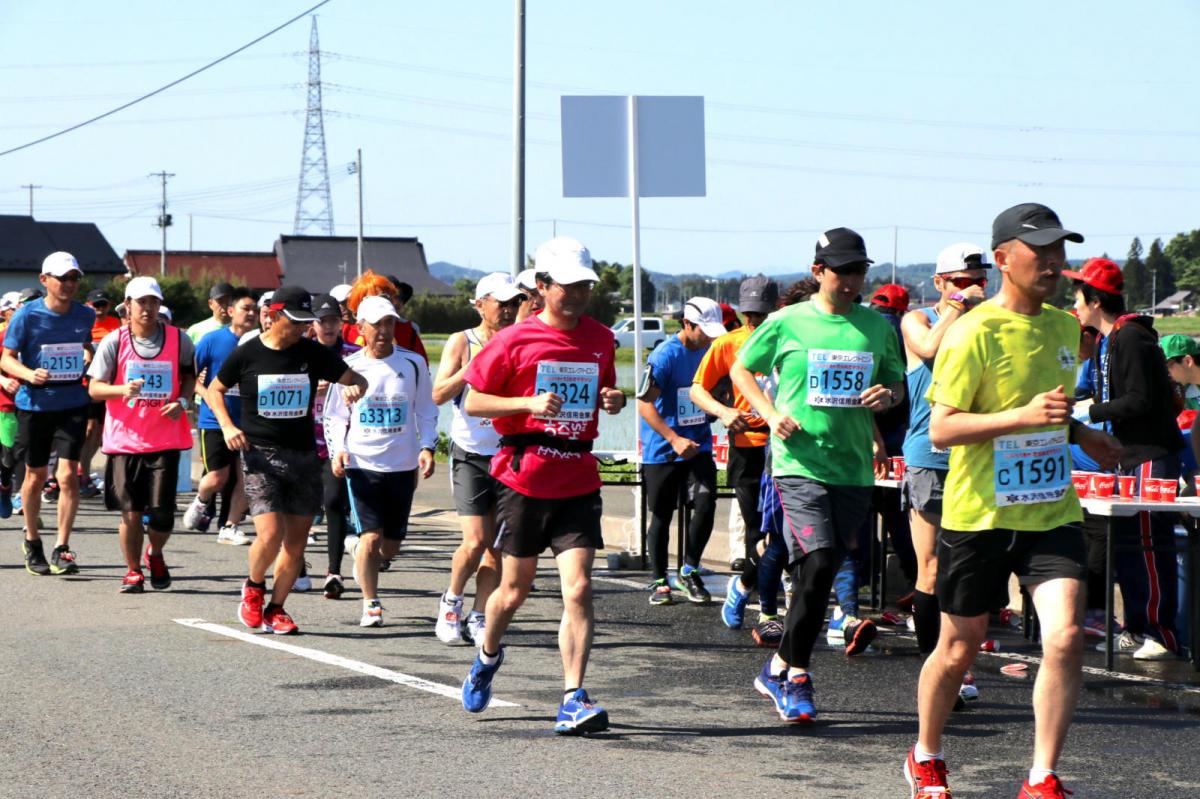 いわて奥州きらめきマラソン2018 フルマラソン5・37.5km給水/10km折り返し 2018/05/20