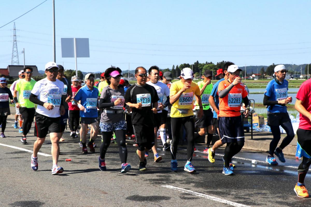 いわて奥州きらめきマラソン2018 フルマラソン5・37.5km給水/10km折り返し 2018/05/20
