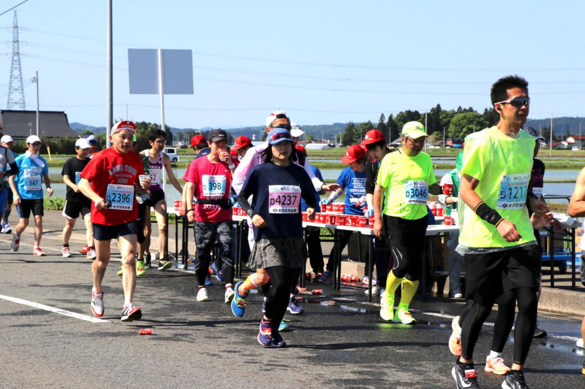 いわて奥州きらめきマラソン2018 フルマラソン5・37.5km給水/10km折り返し 2018/05/20