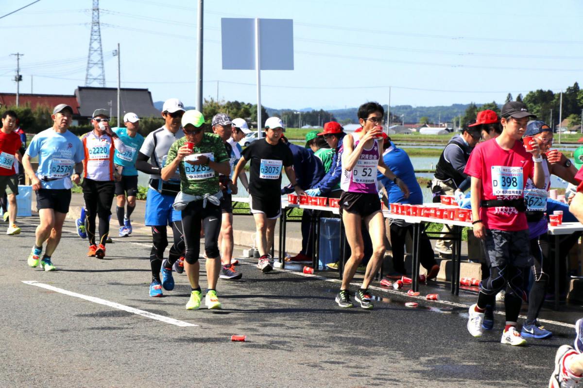 いわて奥州きらめきマラソン2018 フルマラソン5・37.5km給水/10km折り返し 2018/05/20