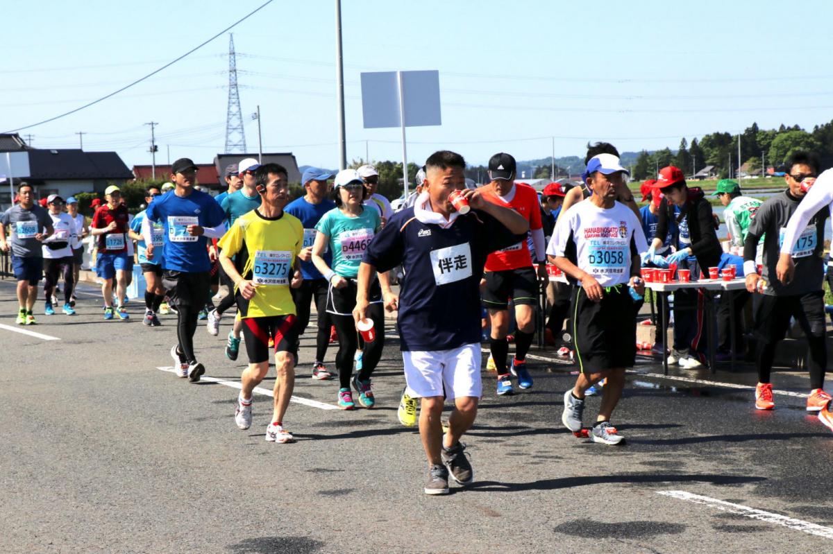 いわて奥州きらめきマラソン2018 フルマラソン5・37.5km給水/10km折り返し 2018/05/20