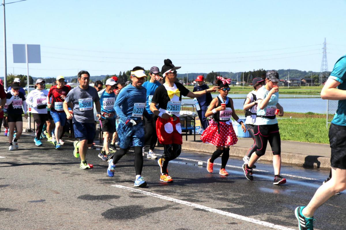 いわて奥州きらめきマラソン2018 フルマラソン5・37.5km給水/10km折り返し 2018/05/20