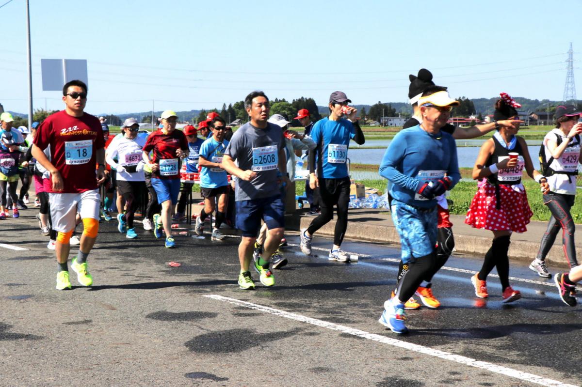 いわて奥州きらめきマラソン2018 フルマラソン5・37.5km給水/10km折り返し 2018/05/20