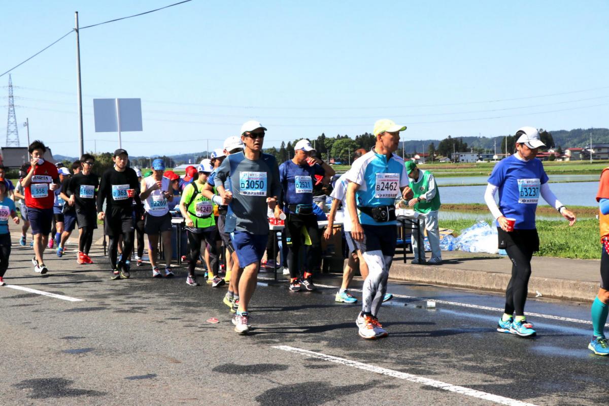 いわて奥州きらめきマラソン2018 フルマラソン5・37.5km給水/10km折り返し 2018/05/20
