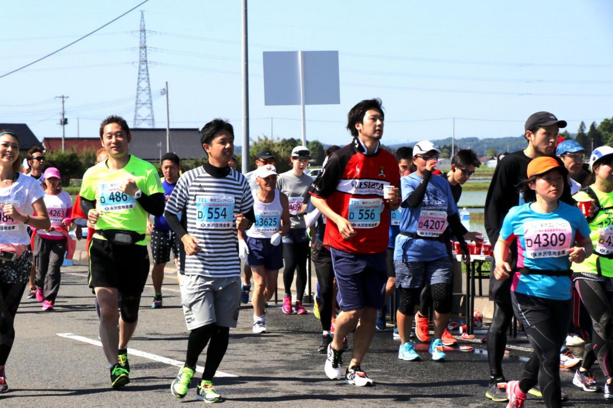 いわて奥州きらめきマラソン2018 フルマラソン5・37.5km給水/10km折り返し 2018/05/20