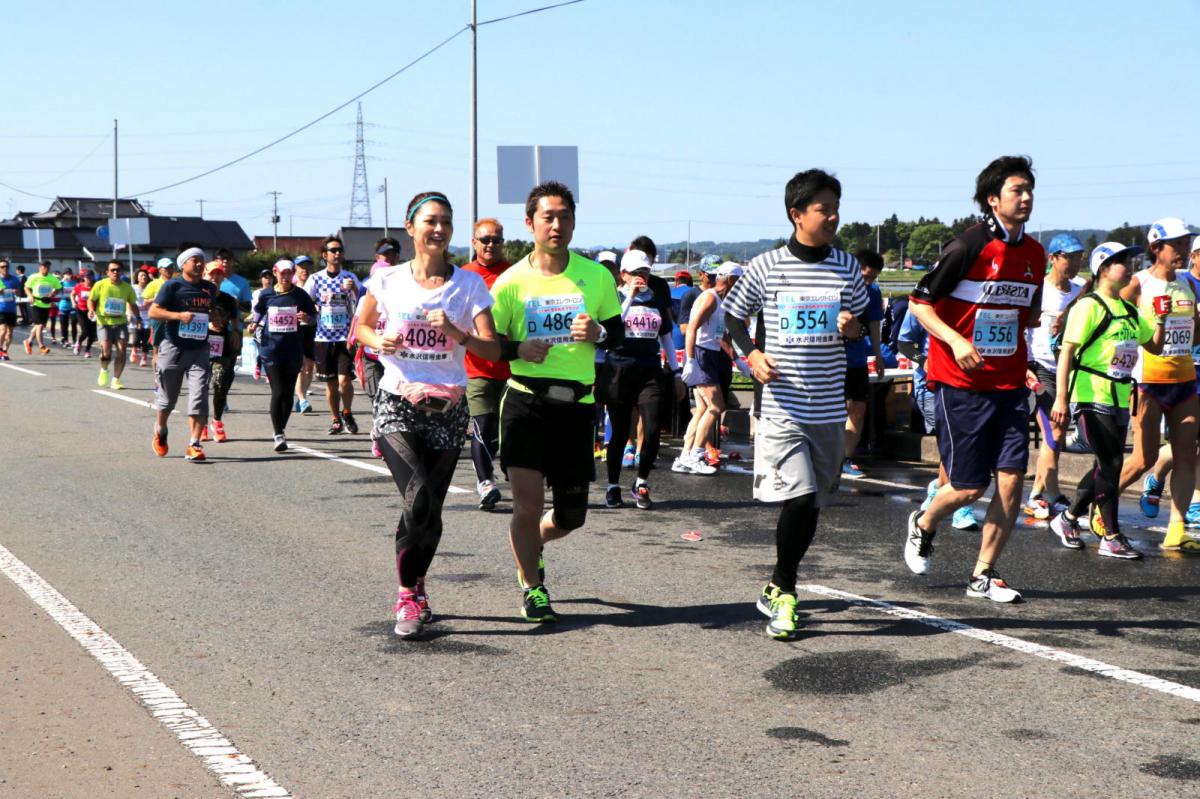 いわて奥州きらめきマラソン2018 フルマラソン5・37.5km給水/10km折り返し 2018/05/20