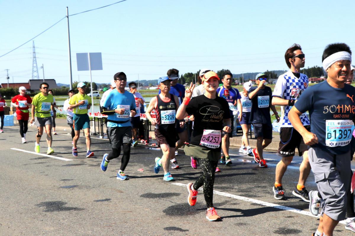 いわて奥州きらめきマラソン2018 フルマラソン5・37.5km給水/10km折り返し 2018/05/20