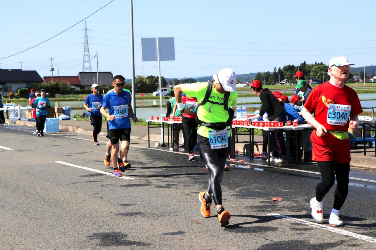 いわて奥州きらめきマラソン2018 フルマラソン5・37.5km給水/10km折り返し 2018/05/20