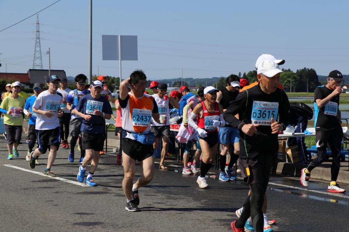 いわて奥州きらめきマラソン2018 フルマラソン5・37.5km給水/10km折り返し 2018/05/20