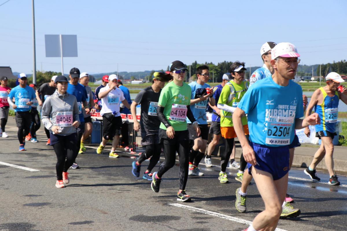 いわて奥州きらめきマラソン2018 フルマラソン5・37.5km給水/10km折り返し 2018/05/20