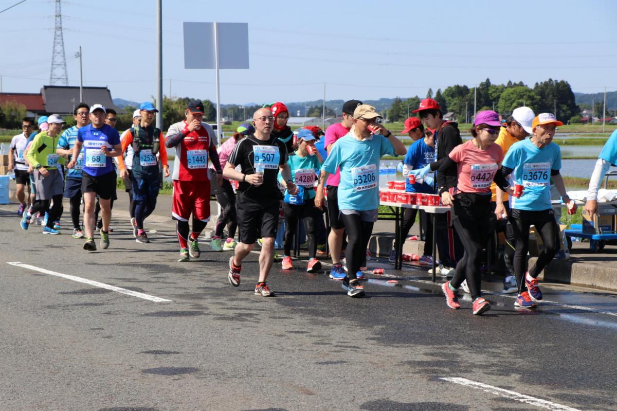 いわて奥州きらめきマラソン2018 フルマラソン5・37.5km給水/10km折り返し 2018/05/20