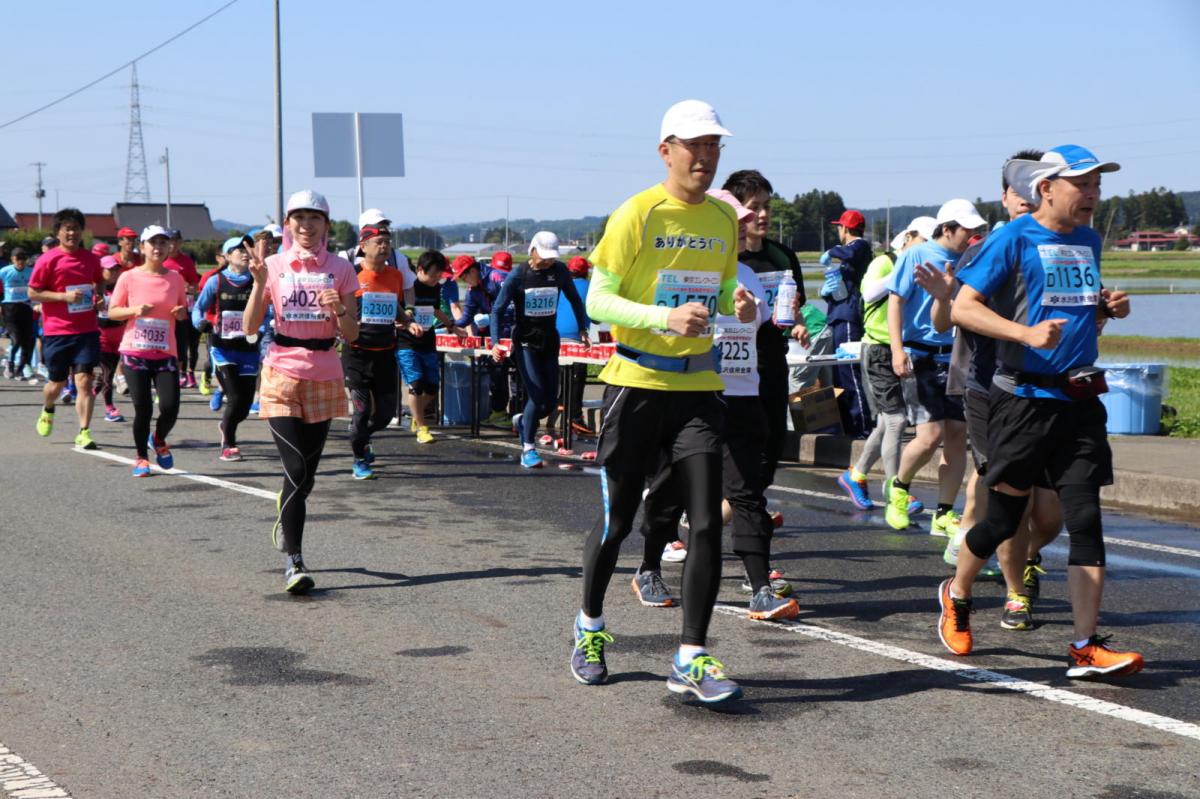 いわて奥州きらめきマラソン2018 フルマラソン5・37.5km給水/10km折り返し 2018/05/20