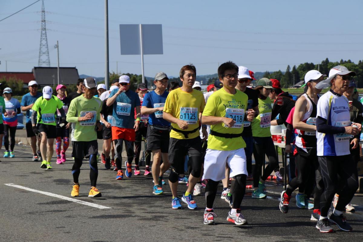 いわて奥州きらめきマラソン2018 フルマラソン5・37.5km給水/10km折り返し 2018/05/20