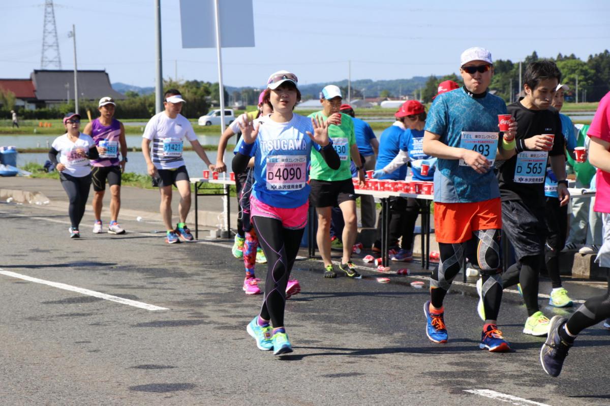 いわて奥州きらめきマラソン2018 フルマラソン5・37.5km給水/10km折り返し 2018/05/20