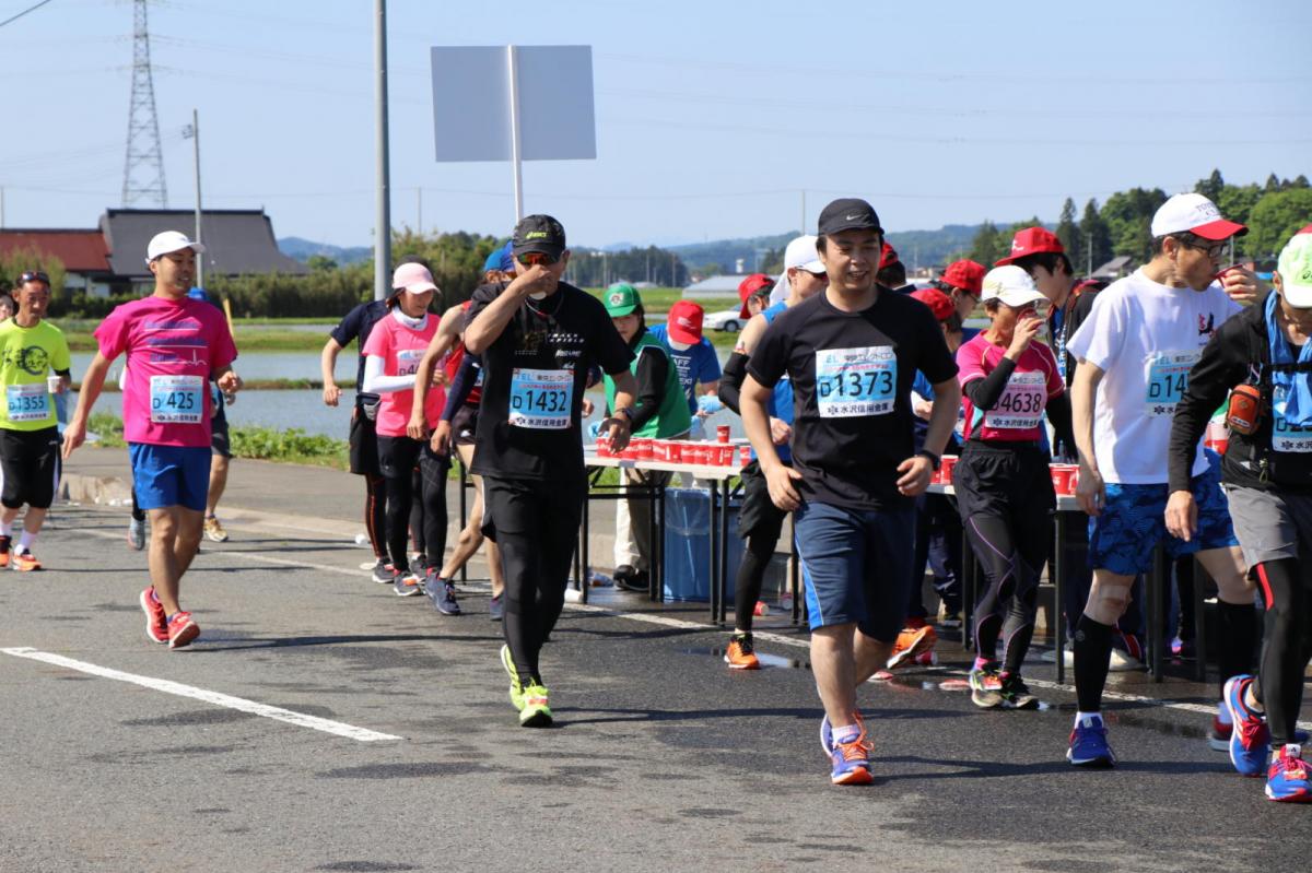 いわて奥州きらめきマラソン2018 フルマラソン5・37.5km給水/10km折り返し 2018/05/20