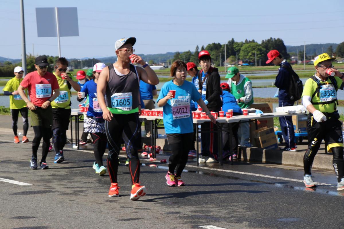 いわて奥州きらめきマラソン2018 フルマラソン5・37.5km給水/10km折り返し 2018/05/20