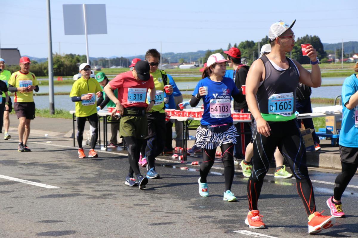 いわて奥州きらめきマラソン2018 フルマラソン5・37.5km給水/10km折り返し 2018/05/20