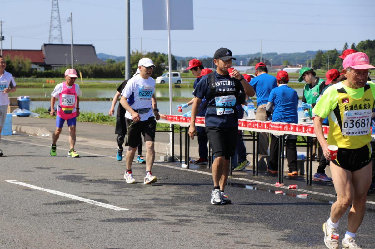 いわて奥州きらめきマラソン2018 フルマラソン5・37.5km給水/10km折り返し 2018/05/20