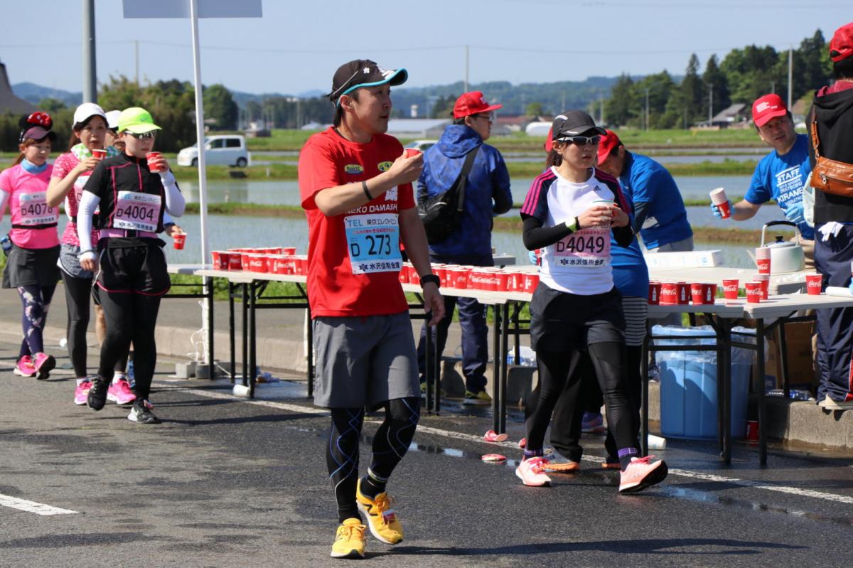いわて奥州きらめきマラソン2018 フルマラソン5・37.5km給水/10km折り返し 2018/05/20