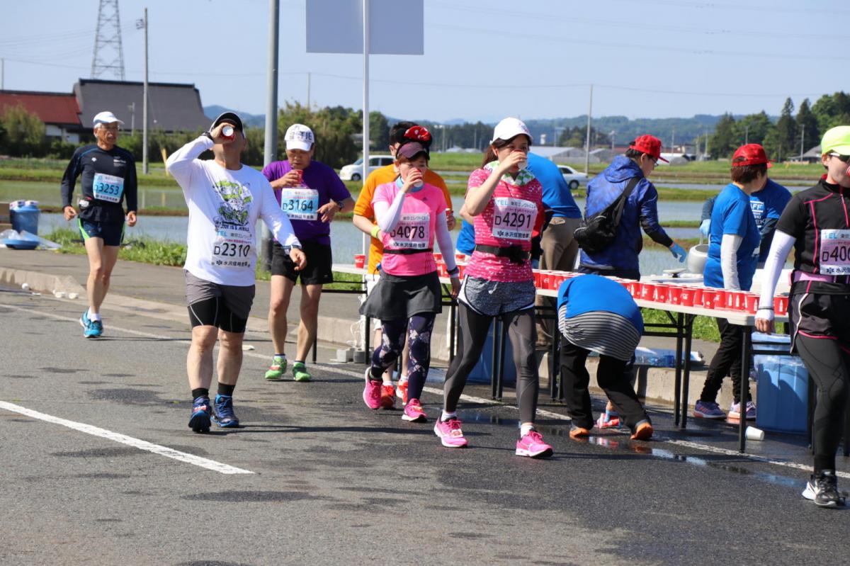 いわて奥州きらめきマラソン2018 フルマラソン5・37.5km給水/10km折り返し 2018/05/20