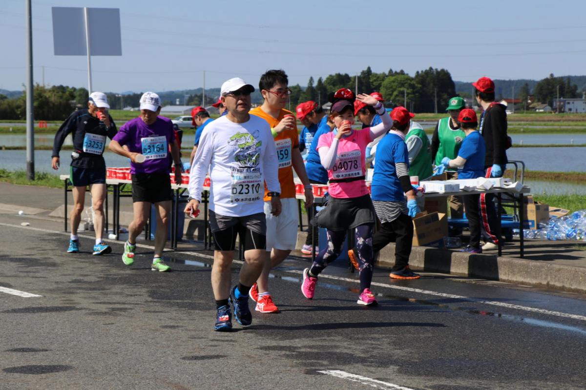 いわて奥州きらめきマラソン2018 フルマラソン5・37.5km給水/10km折り返し 2018/05/20