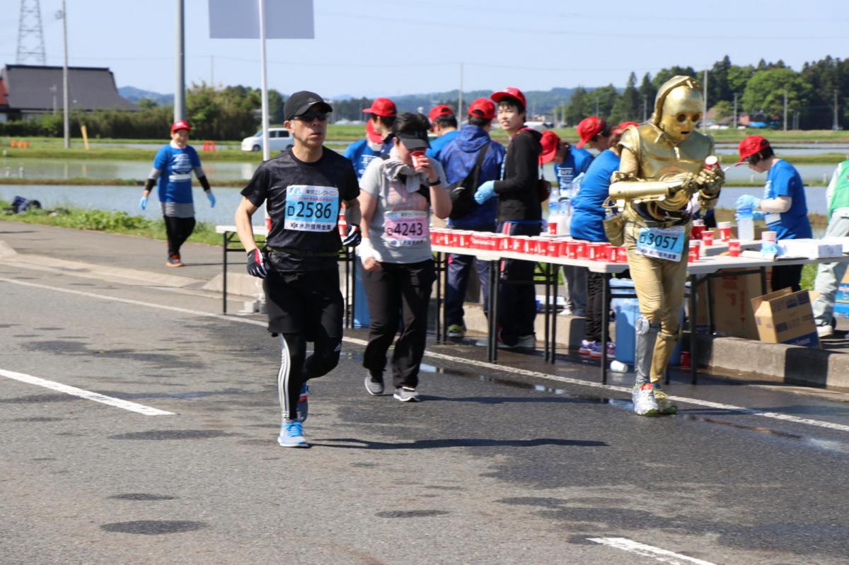 いわて奥州きらめきマラソン2018 フルマラソン5・37.5km給水/10km折り返し 2018/05/20