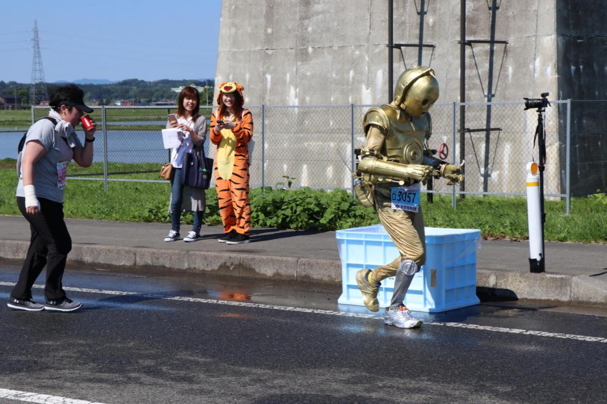 いわて奥州きらめきマラソン2018 フルマラソン5・37.5km給水/10km折り返し 2018/05/20