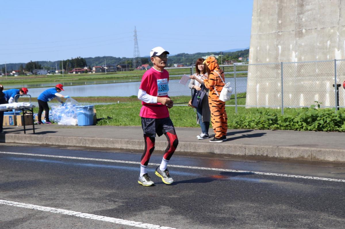 いわて奥州きらめきマラソン2018 フルマラソン5・37.5km給水/10km折り返し 2018/05/20