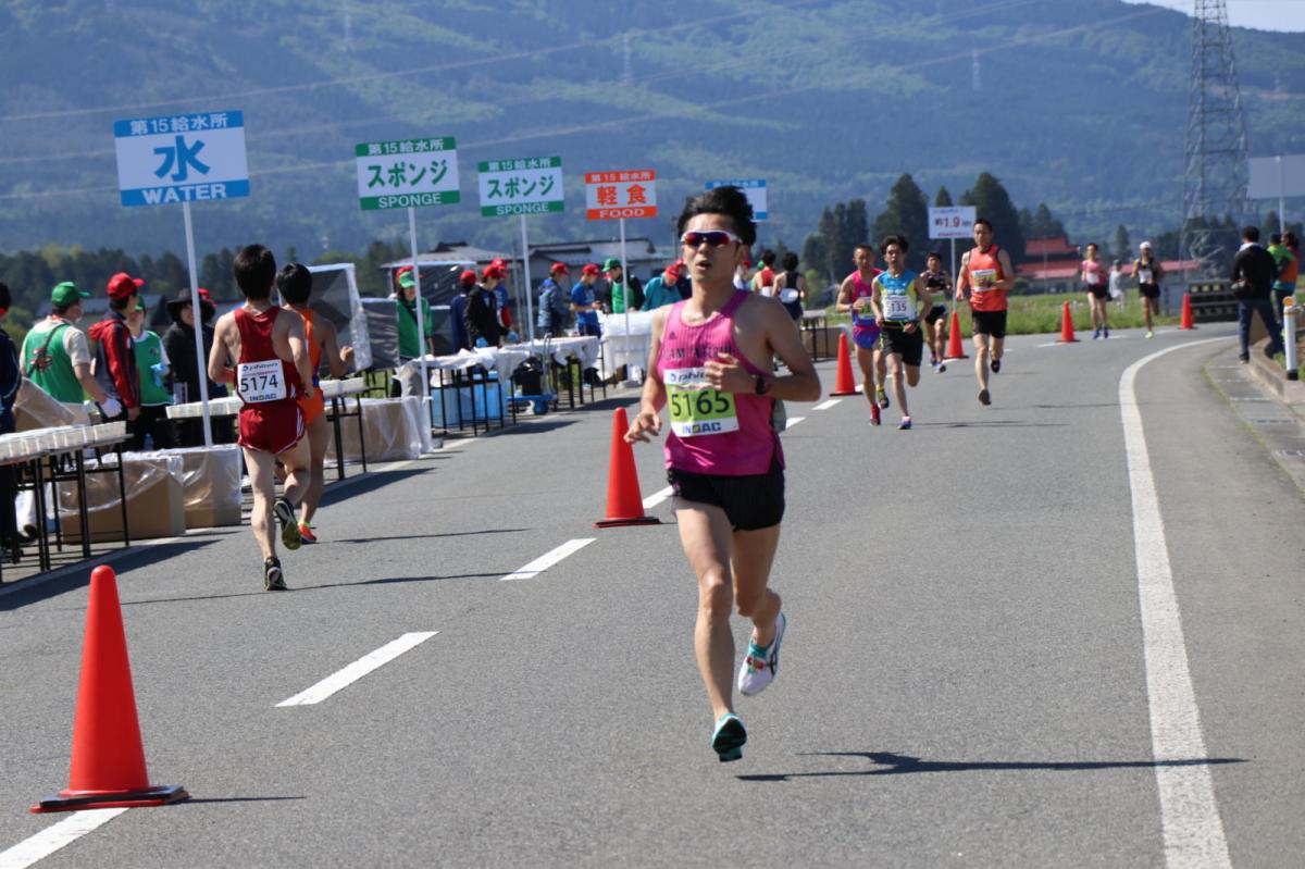 いわて奥州きらめきマラソン2018 フルマラソン5・37.5km給水/10km折り返し 2018/05/20