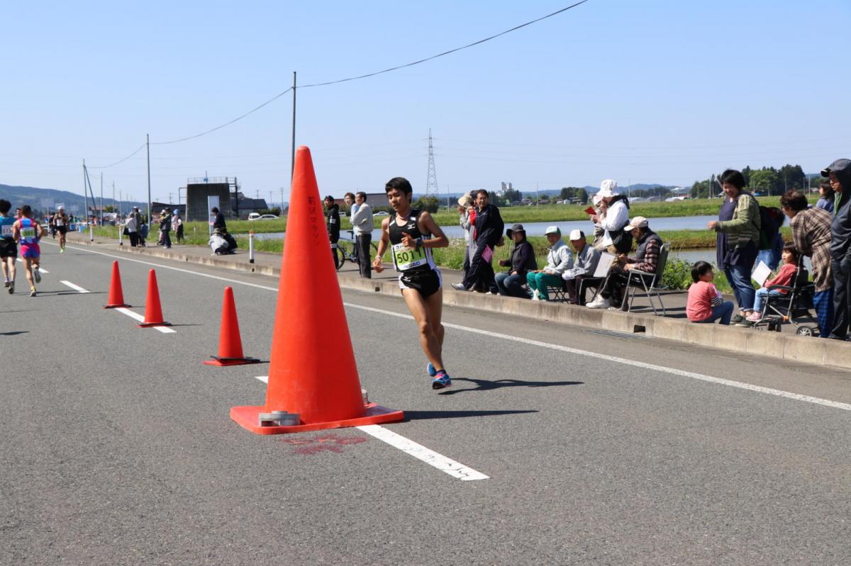 いわて奥州きらめきマラソン2018 フルマラソン5・37.5km給水/10km折り返し 2018/05/20
