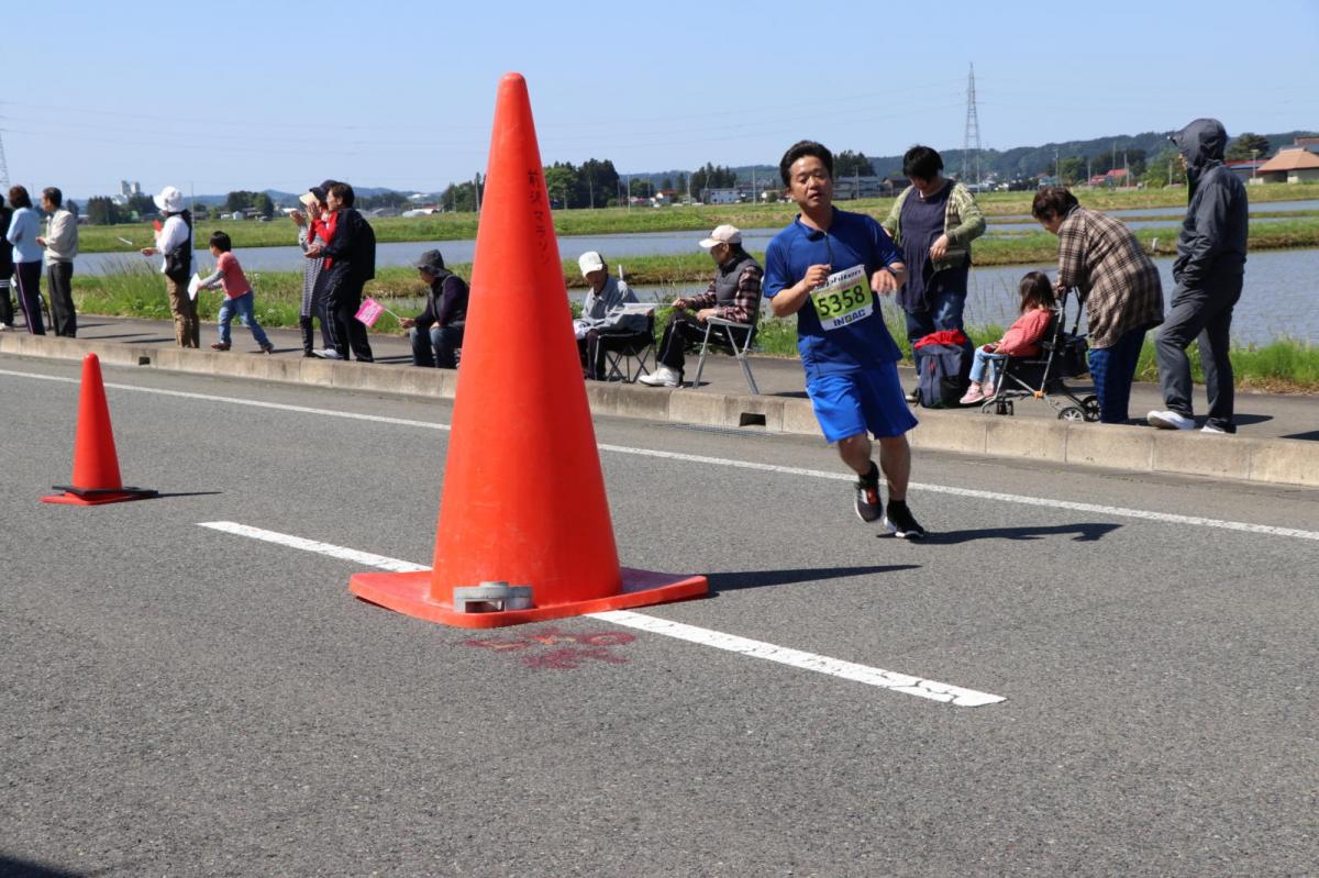 いわて奥州きらめきマラソン2018 フルマラソン5・37.5km給水/10km折り返し 2018/05/20