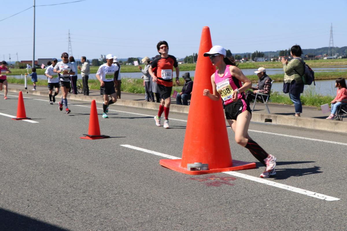いわて奥州きらめきマラソン2018 フルマラソン5・37.5km給水/10km折り返し 2018/05/20