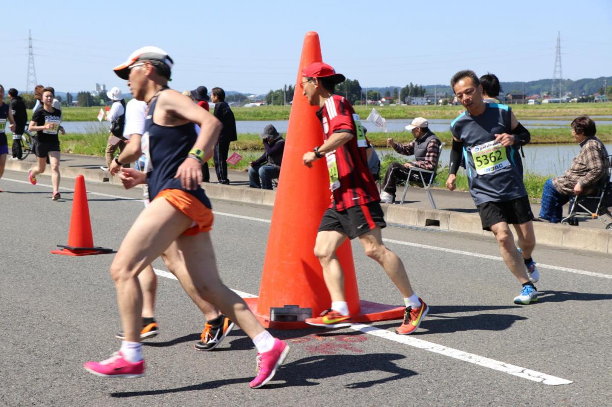 いわて奥州きらめきマラソン2018 フルマラソン5・37.5km給水/10km折り返し 2018/05/20