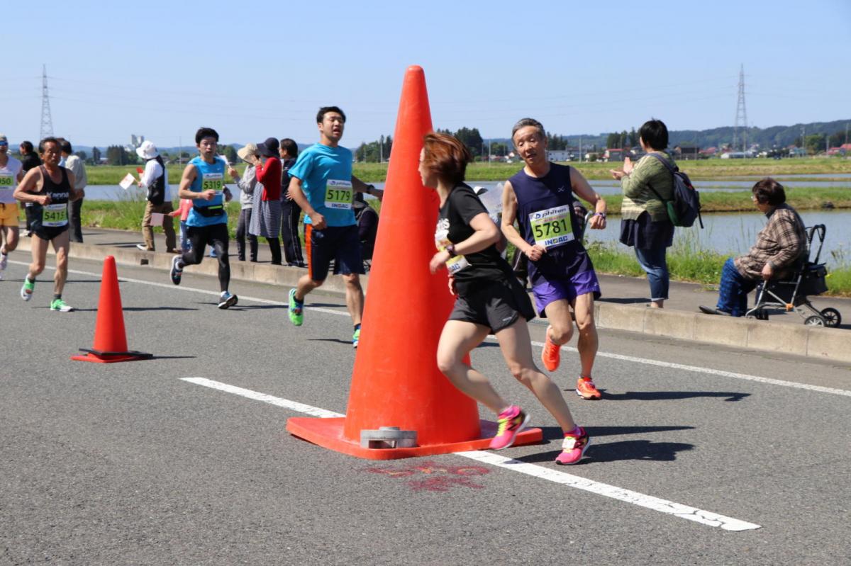 いわて奥州きらめきマラソン2018 フルマラソン5・37.5km給水/10km折り返し 2018/05/20
